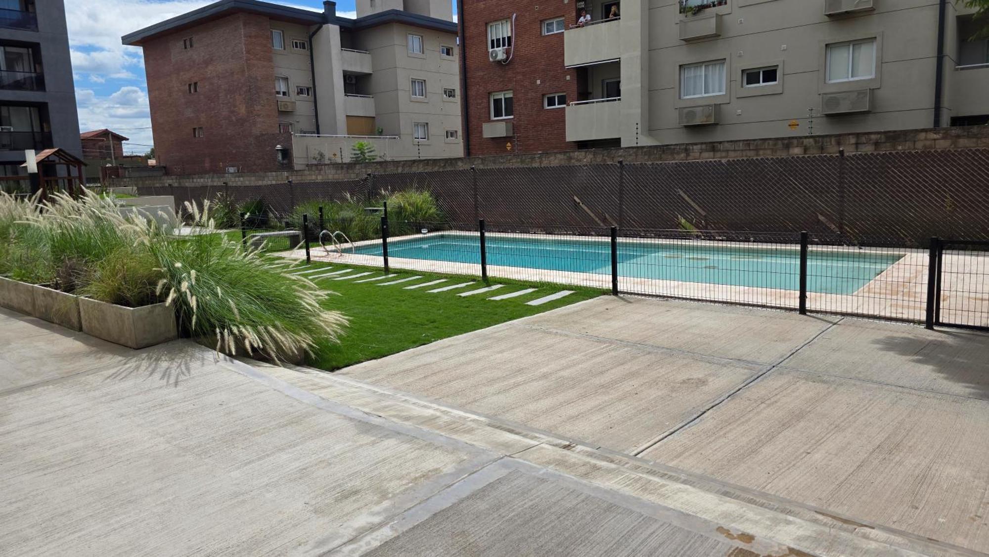 Dpto En Planta Baja Cba Cap Con Seguridad Apartment